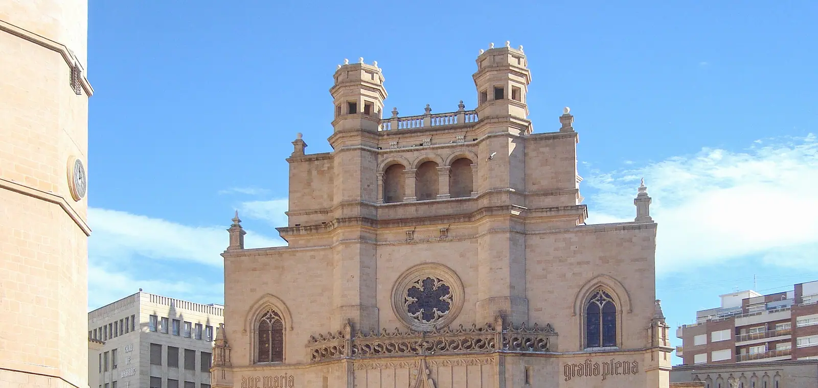 La concatedral de Santa María en Castellón de la Plana, una imagen del seguro de decesos en Castellón